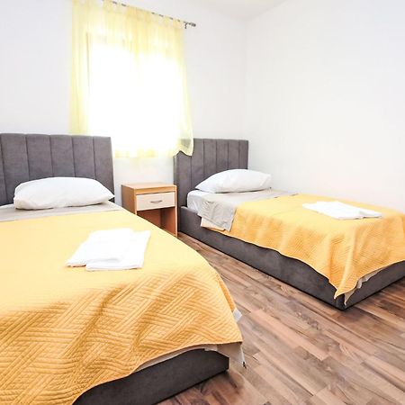 Holiday Home Gorana - Brc152 By Interhome Mirce Esterno foto